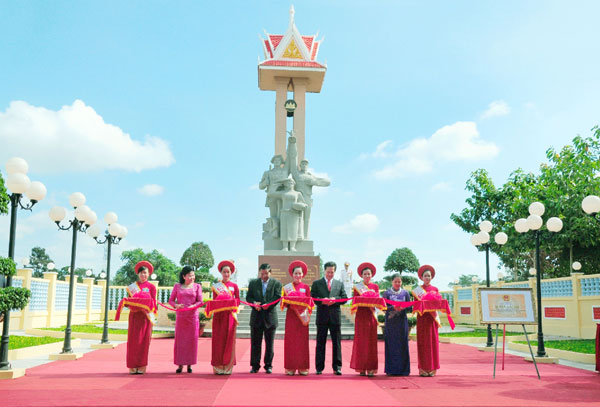 Đài tưởng niệm Việt Nam - Campuchia