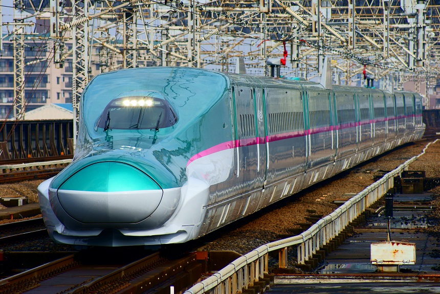 3. Shinkansen H5 and E5: 361 km/h