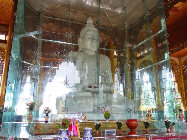 chùa Lawka Chathar