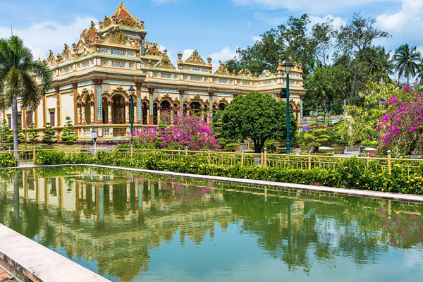 Ngôi chùa Vĩnh Trang rất nổi tiếng ở miền Tây