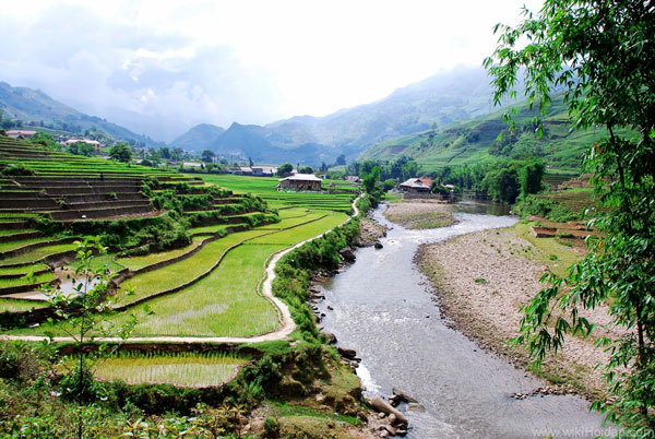 Dòng suối thơ mộng tại Tả Van