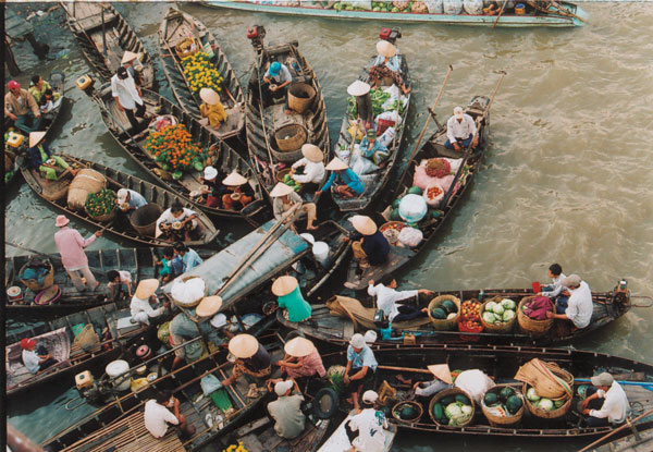 Chợ nỗi cái bè
